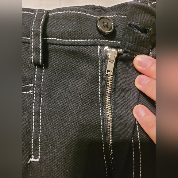 Black High Waist Straight Leg with Stretch, Size 2 - Picture 5 of 7